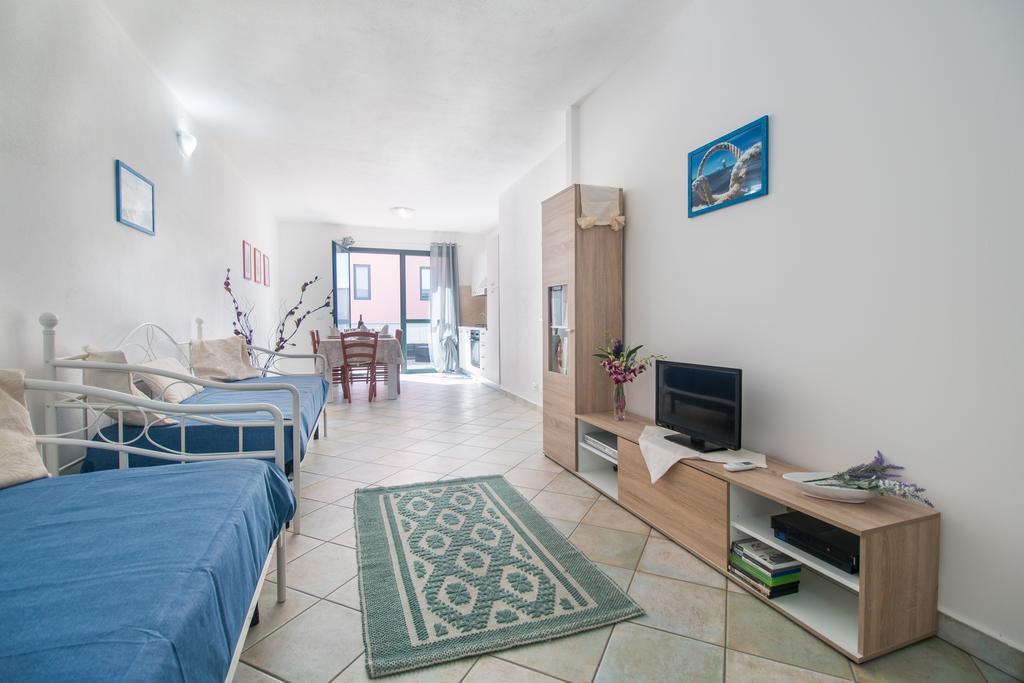 Residenza Maria Antonia - Private Apartment Orosei Exterior foto